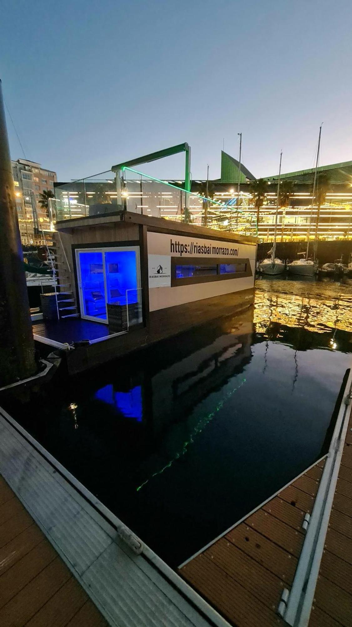 Barco-Apartamento En El Nautico De Vigo Exterior photo