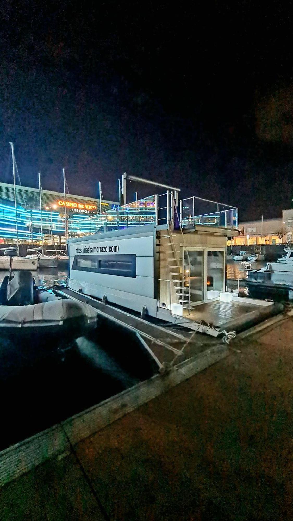 Barco-Apartamento En El Nautico De Vigo Exterior photo