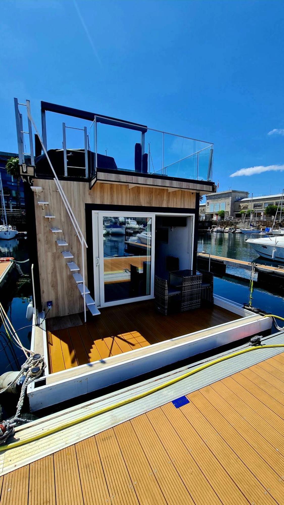 Barco-Apartamento En El Nautico De Vigo Exterior photo
