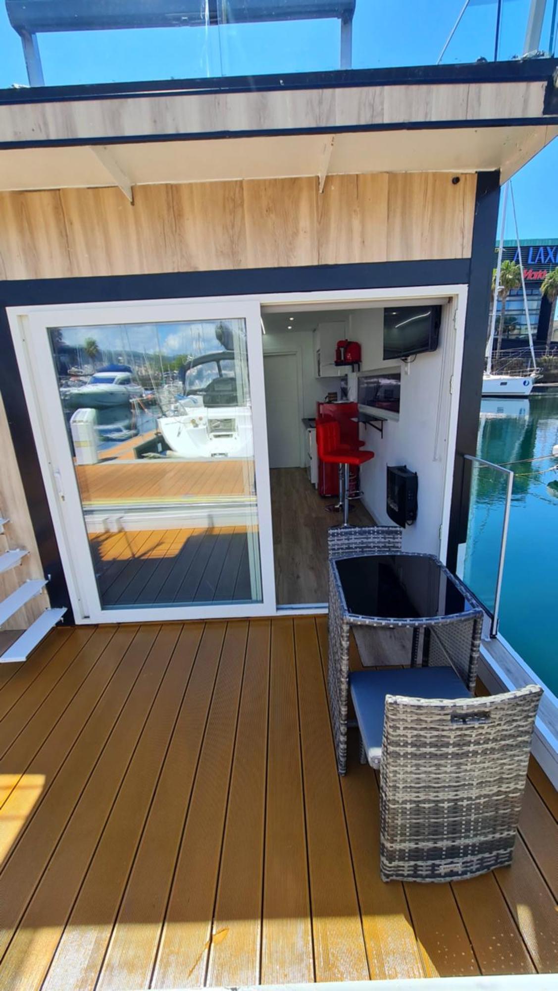 Barco-Apartamento En El Nautico De Vigo Exterior photo